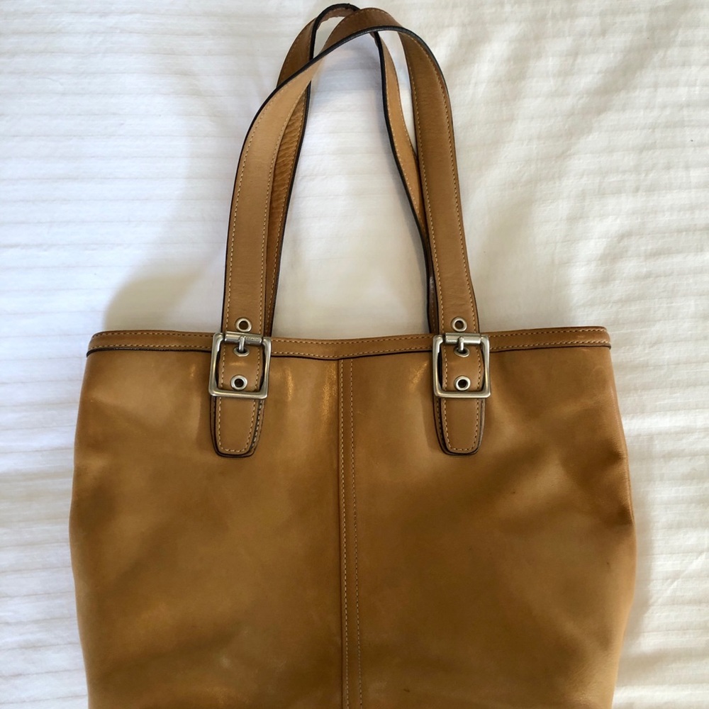 COACH Hamptons Tote Tan Leather M053-9572